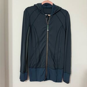 Women's Lululemon Hooded Zip Up size 6